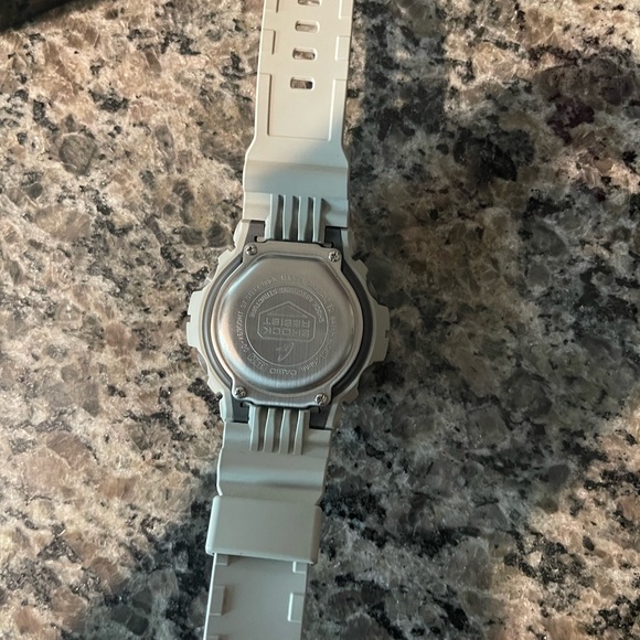 Brand new in container GShock Watch - Picture 5 of 6